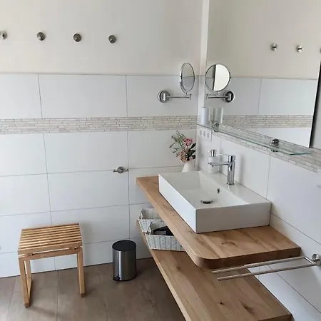 Tini Apartment *